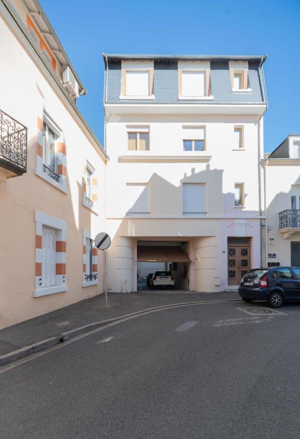 Le Belfort - Grand Appartement Avec Terrasse Et Parking Prive Vichy Exterior foto